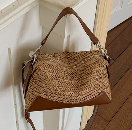 Light Luxury Niche Straw Woven Pillow Bag for Women 2026 New Model High-End Versatile Crossbody Bag Super Popular Handbag for Commuting